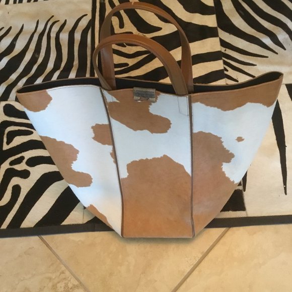 Off White   by Virgil Abloh  Calf hair fur bag New $2475 - Picture 2 of 4